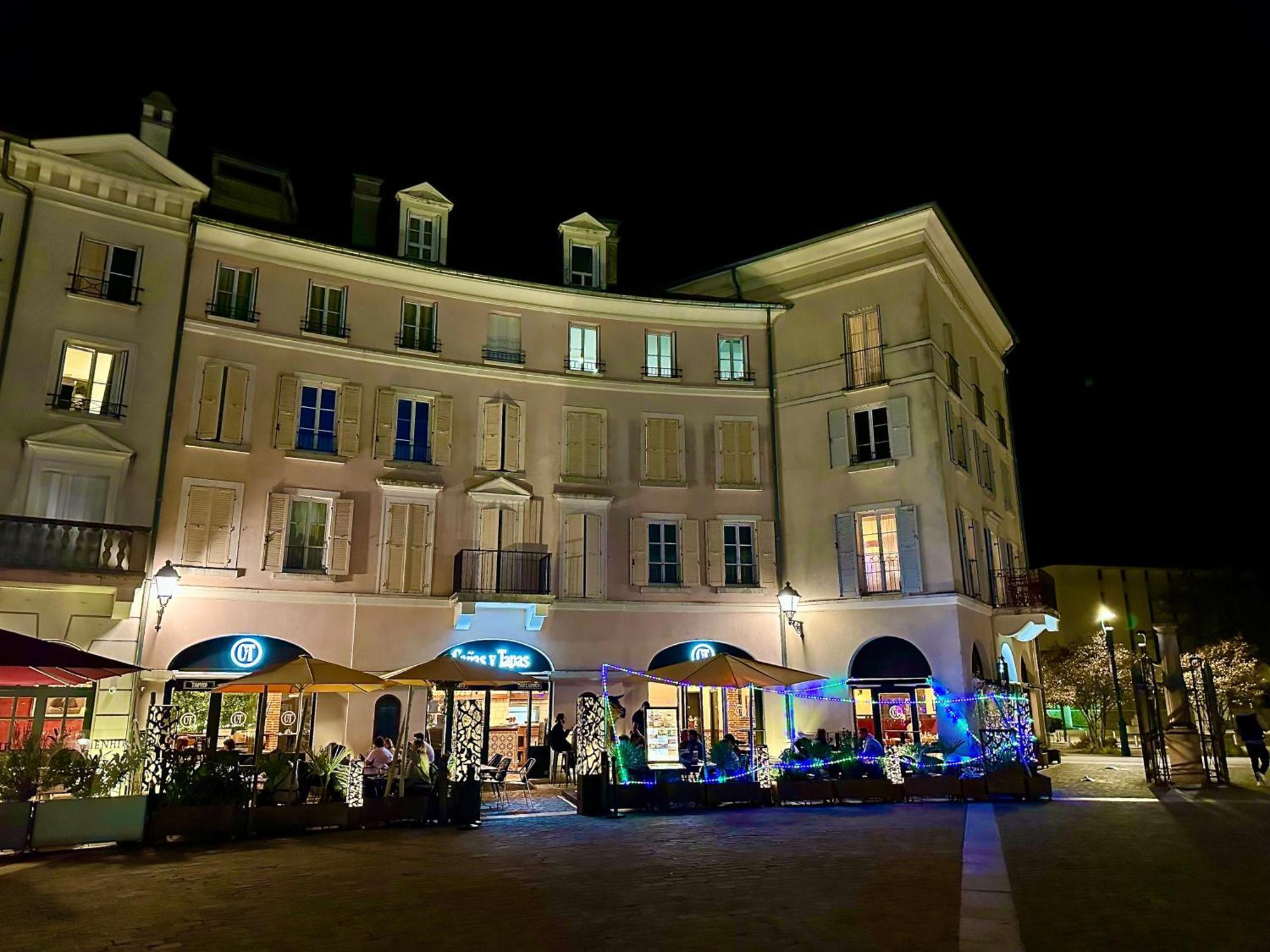 Appt Vue Place De Toscane - 4Min Disneyland-Paris Serris Esterno foto