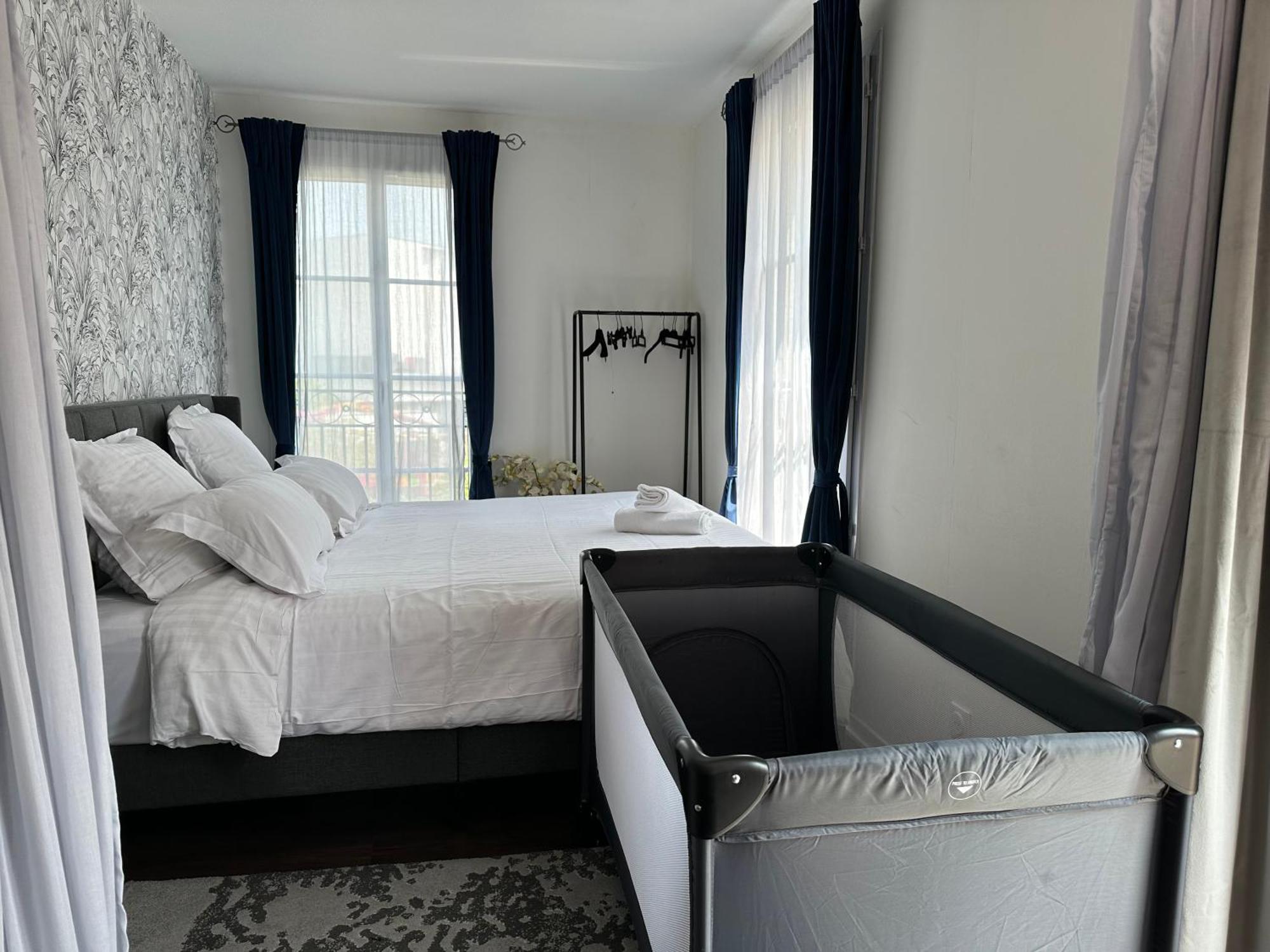 Appt Vue Place De Toscane - 4Min Disneyland-Paris Serris Esterno foto
