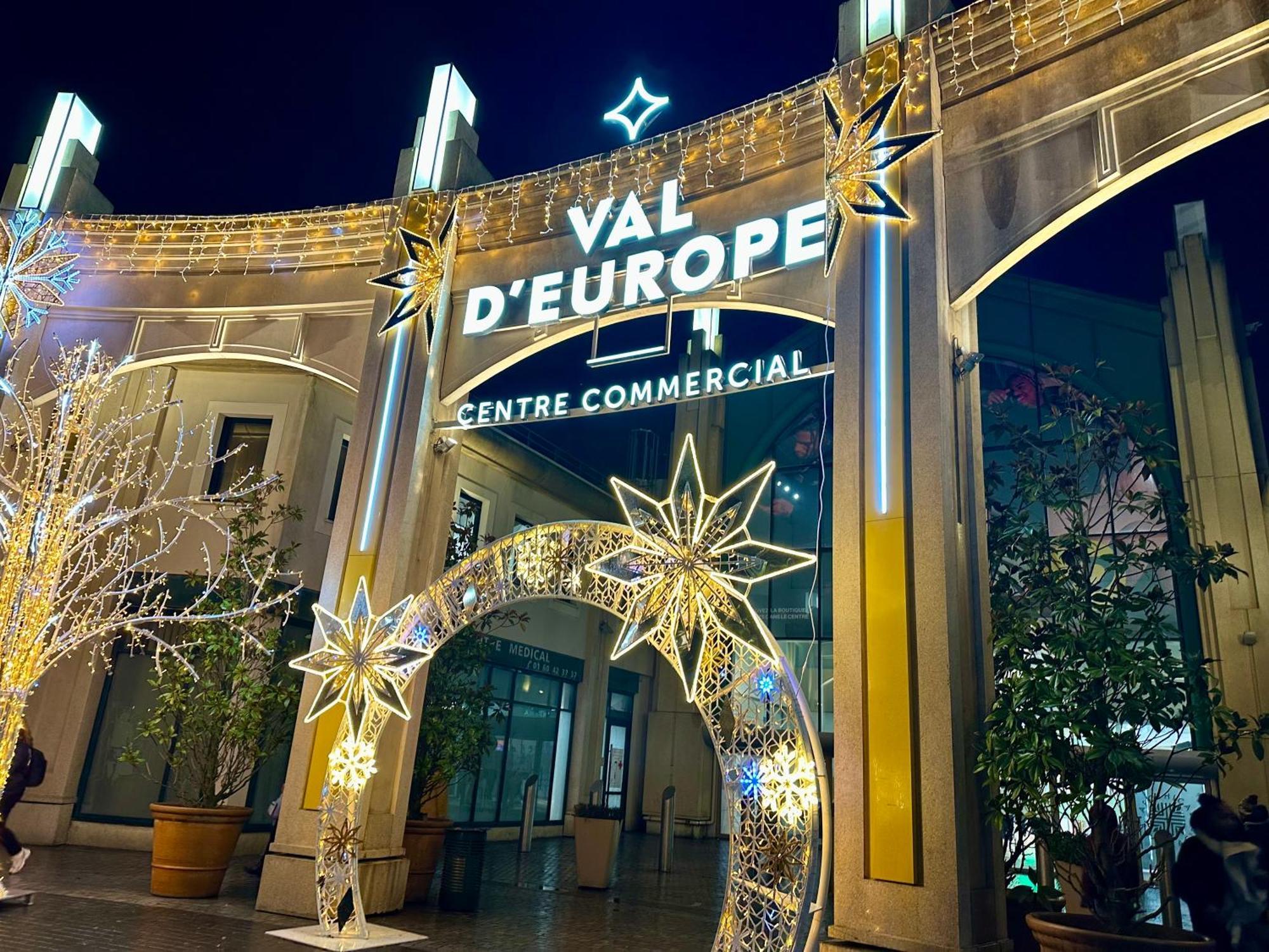 Appt Vue Place De Toscane - 4Min Disneyland-Paris Serris Esterno foto